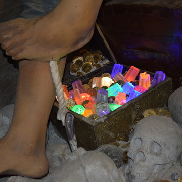 Living Legendary: Pirate Shipwreck Swimming Pool