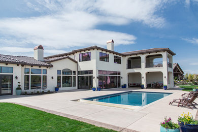 Example of a tuscan pool design in Boise
