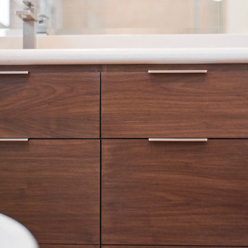 Encino Luxury Master Bath Transformation – Bathtub & Vanity Design