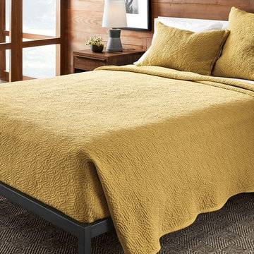 Thea Coverlet & Shams