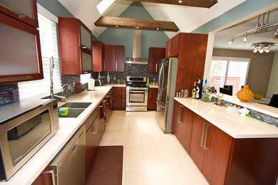 Example of an arts and crafts kitchen design in Los Angeles
