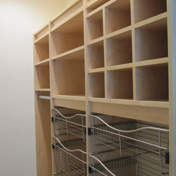 Federal Hill Closet