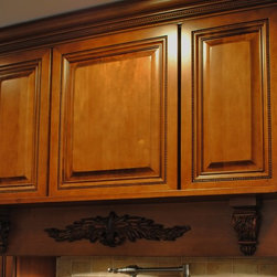 Detailed Traditional Kitchen - Kitchen Cabinetry
