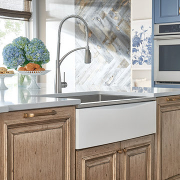 Crosstown Farmhouse Sink with Fireclay Interchangeable Apron in Glacier