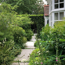 Garden by Charlotte  Rowe Garden Design
