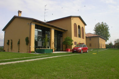 Esempio della facciata di una casa country