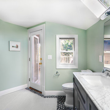 Palo Alto Master Bath~ National Historic Registered home!