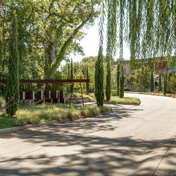 43 Vanguard Way