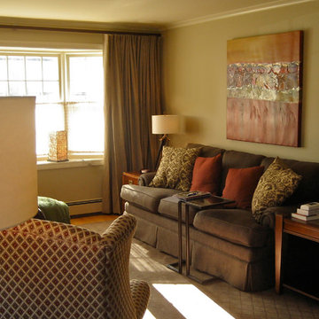 Urban Transitional Residence - Family Room