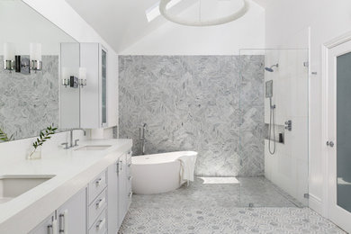 Bathroom - contemporary bathroom idea in San Francisco