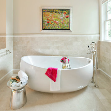 Traditional Beige Master Bath