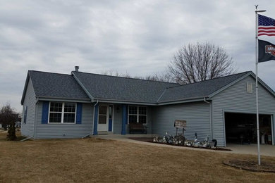 Inspiration for an exterior home remodel in Milwaukee