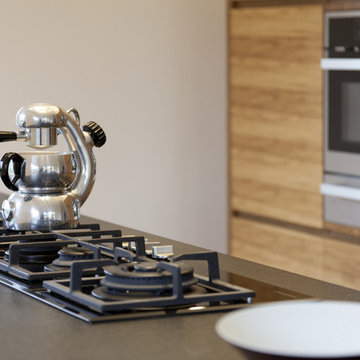 Modern Bespoke Kitchen - Studio  Design