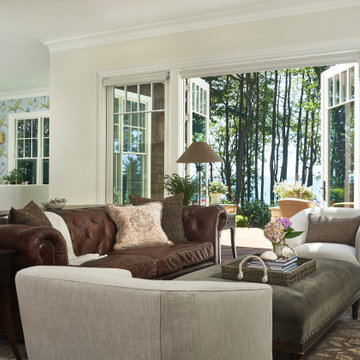 Lakeshore Hideaway