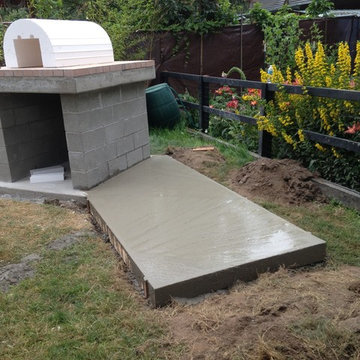 The Castillo Family Wood Fired Pizza Oven & La Caja Style Pig Roaster in WA