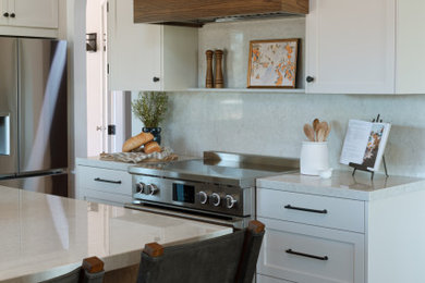 Mid-sized transitional kitchen photo in Sacramento with stainless steel appliances