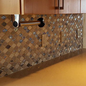 Iridescent back splash