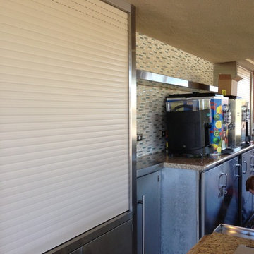 Resort Outdoor Bar TV Enclosure