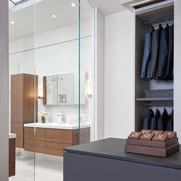 A Luxe Pair of Bathrooms