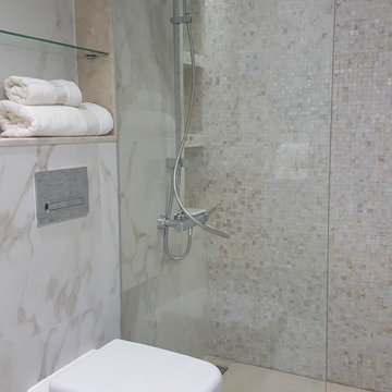 Warm cozy modern bathroom