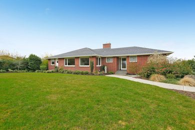Inspiration for an exterior home remodel in Chicago