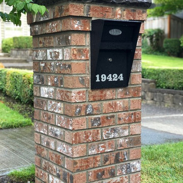 Lake Oswego Brick mailbox