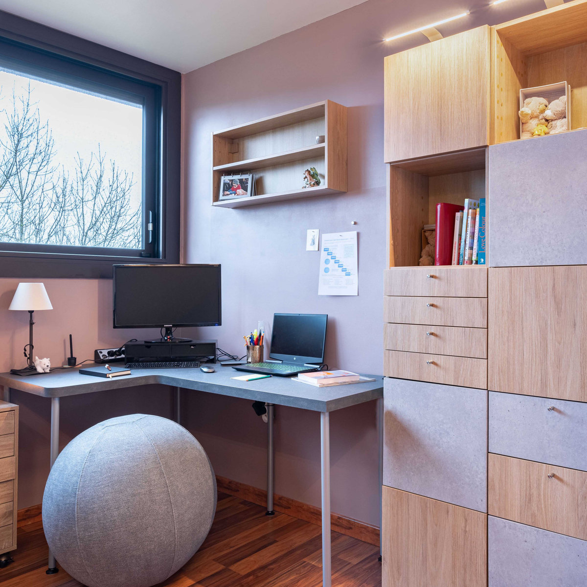 Les Terrasses - Bureau avec nombreux rangements