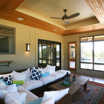 House in Spanish Oaks