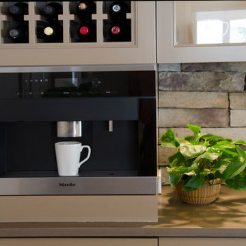 Wine Bar and Sitting Room