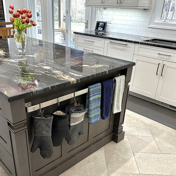Oven Mitts & Towels