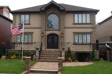 Elegant exterior home photo in New York