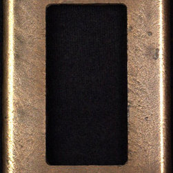 Accessories - Switch Plates And Outlet Covers