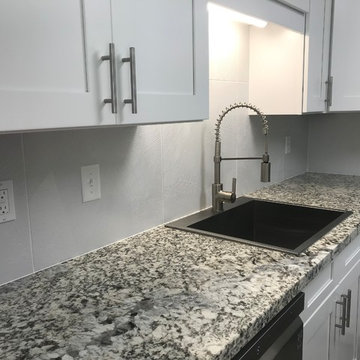 Modern 24"x24" Pattern Tiles Backsplash