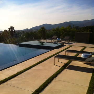 Pacific Palisades Infinity Pool