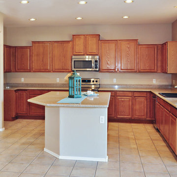 Residential Home - Spacious Southwest Family Home