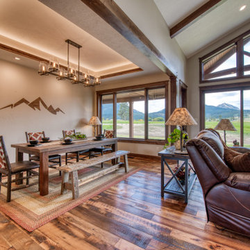 Lone Pine Lodge