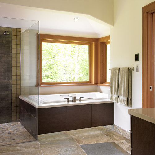 Best Tub Skirt Design Ideas & Remodel Pictures | Houzz
