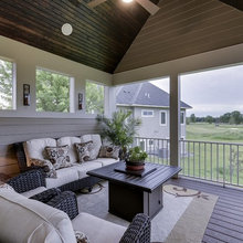 Screen Porch / Hearth Room