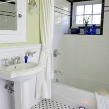 guest / kid bathroom