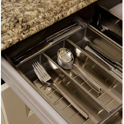 cream painted - Kitchen Cabinetry