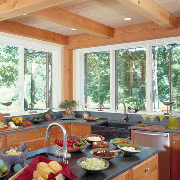Modern Timber Frame in Massachussets