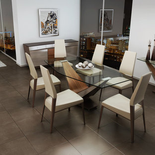 ハンティントンの中サイズのコンテンポラリースタイルのLDKの画像 (白い壁、セラミックタイルの床、暖炉なし、グレーの床)