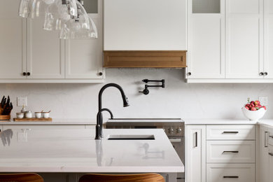 Example of a kitchen design