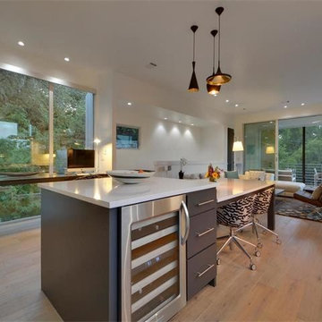 Modern Residence-Imperia White Oak