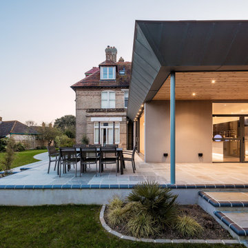 Contemporary Extension on Victorian residence