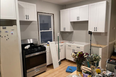 Trendy kitchen photo