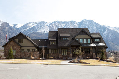 Design ideas for an arts and crafts home design in Salt Lake City.