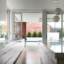 dining off kitchen