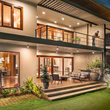 Race Course House