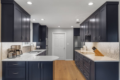 Example of a mid-sized minimalist kitchen design in Dallas